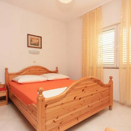 Studio 2995b Vodice